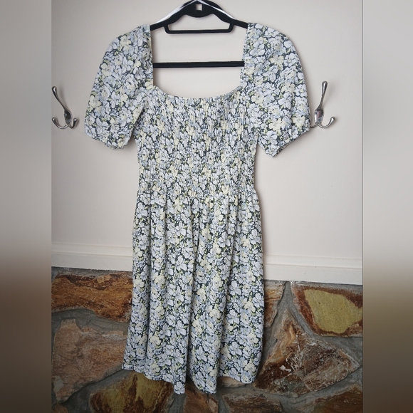 NWT H & M Floral Puff Sleeve Midi Dress Green Yellow Blue White - Picture 9 of 13